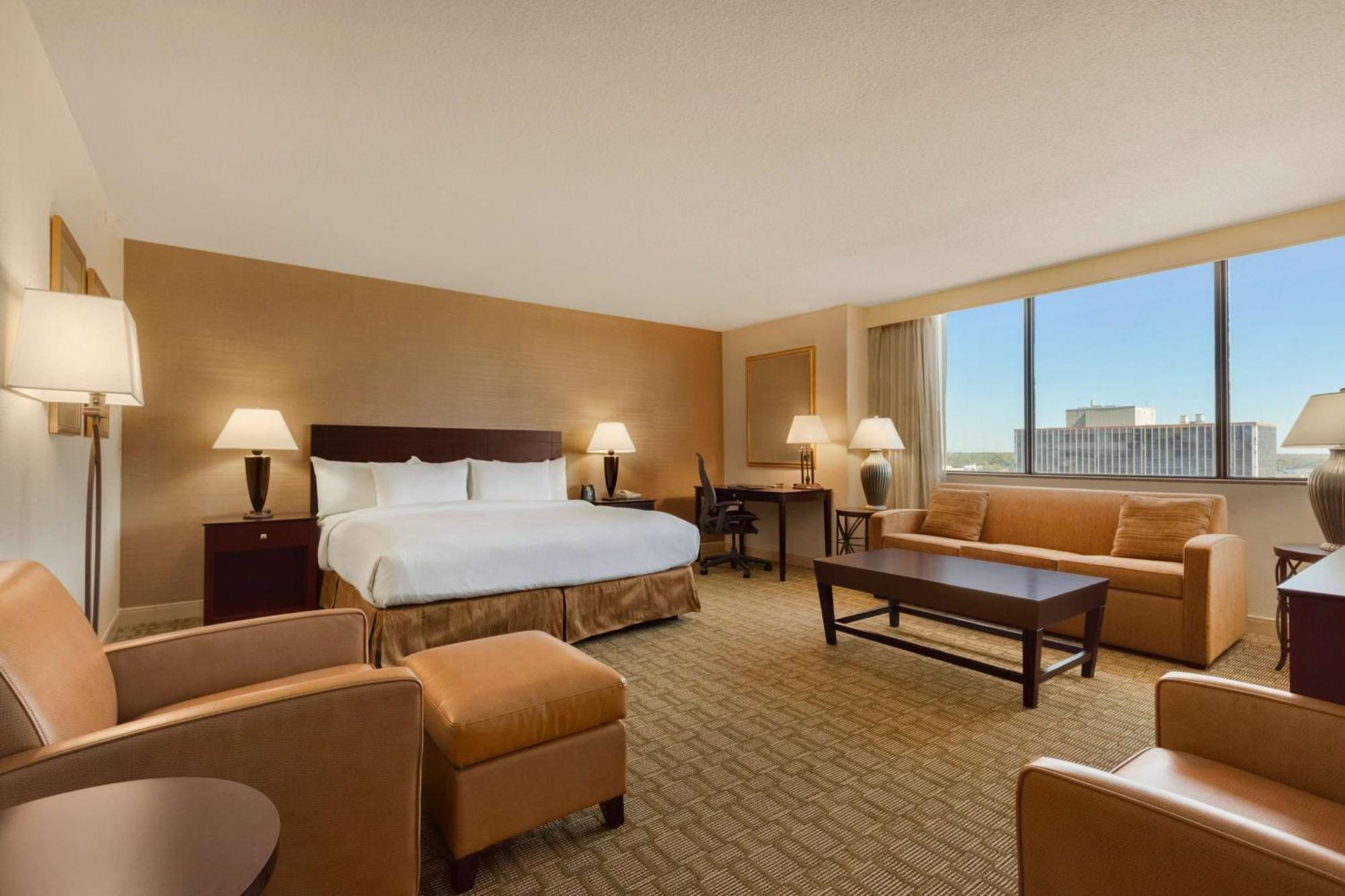 Hilton Fort Wayne At The Grand Wayne Convention Center (Adults Only) Bagian luar foto