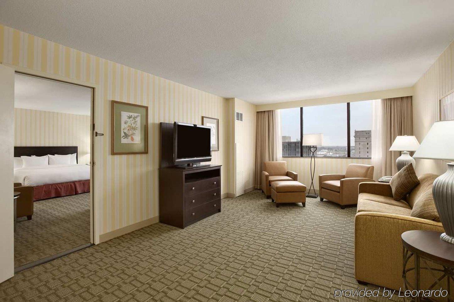 Hilton Fort Wayne At The Grand Wayne Convention Center (Adults Only) Ruang foto