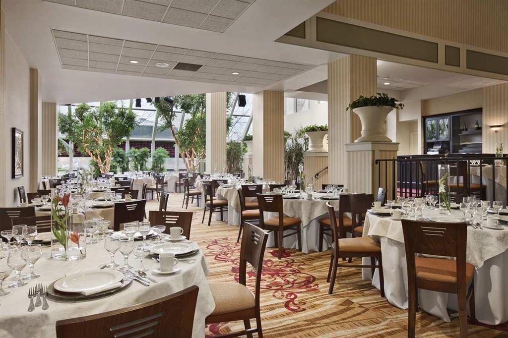 Hilton Fort Wayne At The Grand Wayne Convention Center (Adults Only) Restoran foto
